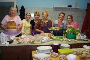 Сестринство під час приготування обіду